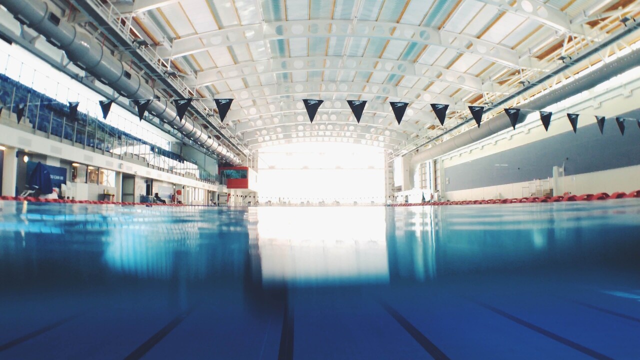 Swimming 2569525 1920
